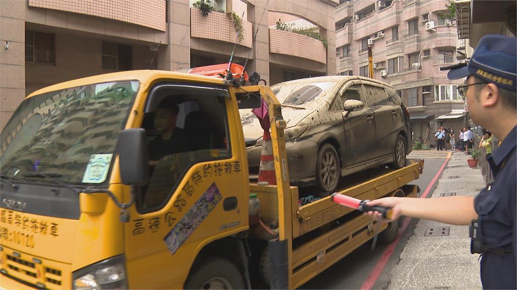 高雄大量泡水車待修　技師坦言「淹過這位置」不建議再維修