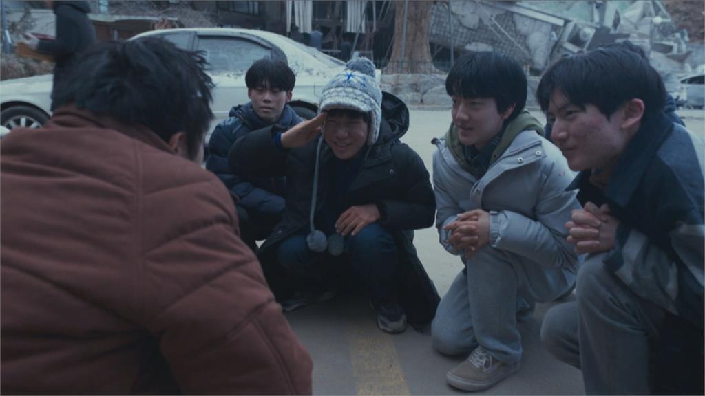 韓國最新驚悚災難片　「與神同行」團隊創造話題