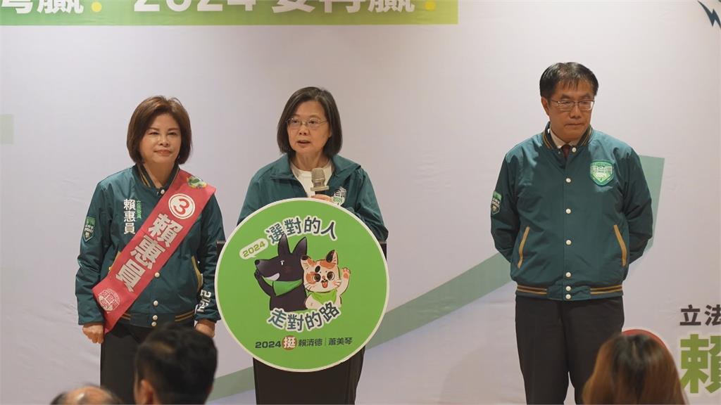 今年最後一天也不停歇! 蔡總統趕場助選、廟宇參拜替台灣祈福