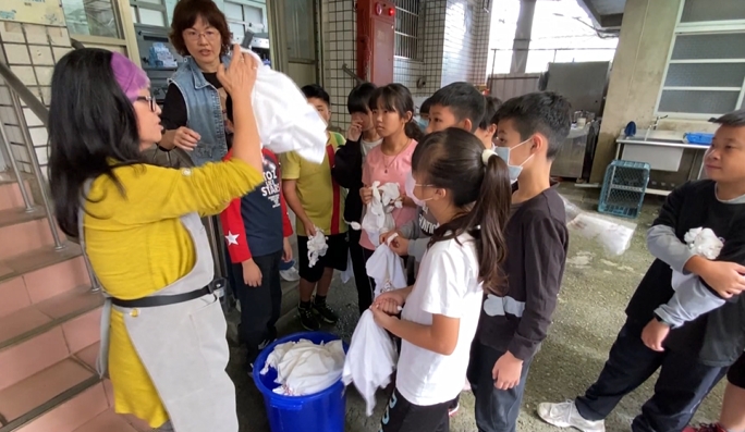 南投魚池推廣紅茶產業 校園DIY教學"紅茶染"