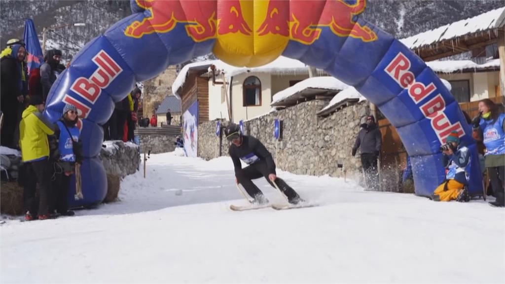 延續傳統　知名品牌舉辦木製冰刀滑雪賽