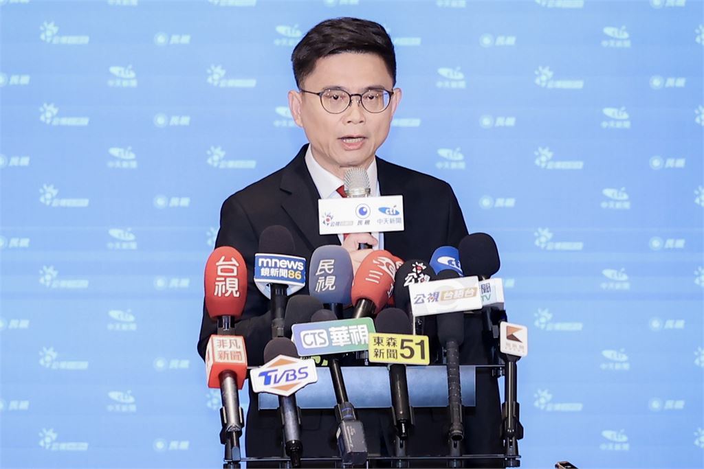 快新聞／柯志恩稱賴瑞隆讀稿　林智鴻反酸「吵架王」：準備豐富才要看稿
