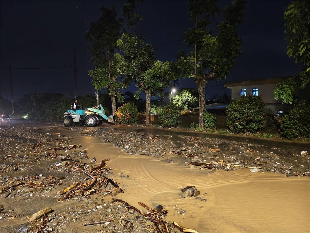 薇帕颱風雨致災 花蓮玉里多處土石流 部分區域預防性撤離