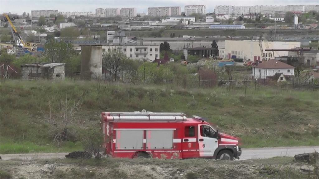 烏克蘭無人機攻擊？　克里米亞港口燃料庫大火狂燒