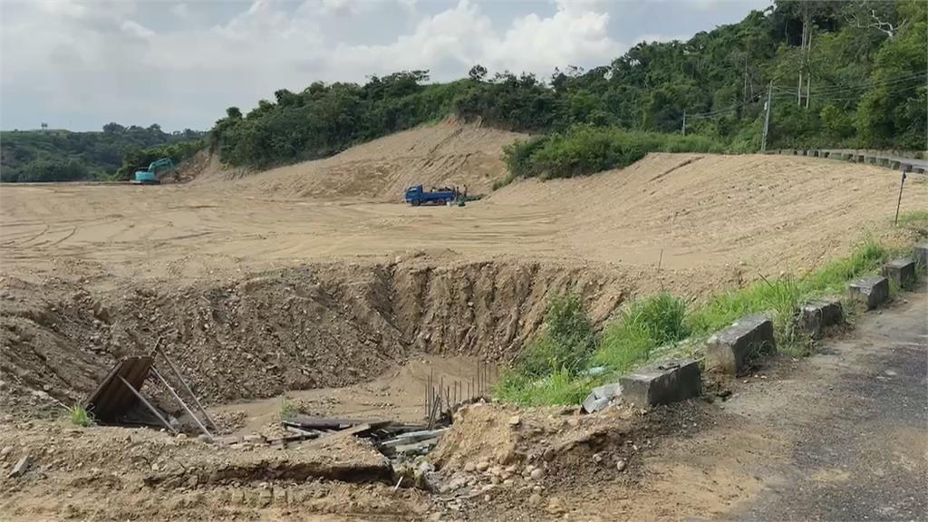 高雄山光電場開發案山林成黃土 陳其邁震怒回應了!