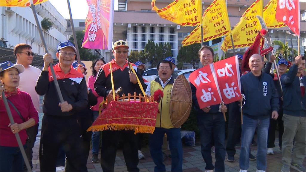 高雄馬拉松1/11開跑　社區啦啦隊應援、烏魚美食也出動