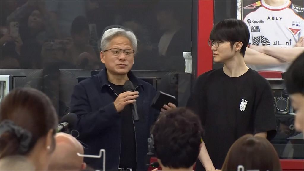 韓版兆元宴登場　黃仁勳偕南韓CEO們大啖五花肉