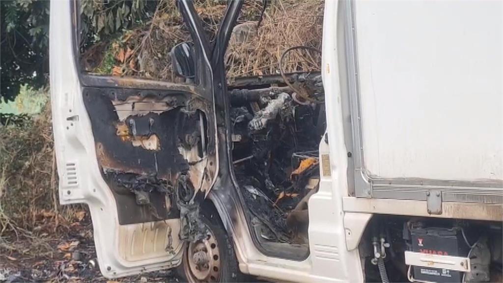 苗栗通霄工廠2貨車起火燃燒 沒發動無端竄火!居民疑被縱火