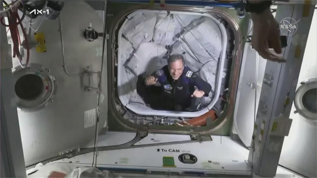 首批民間太空人　安全抵達國際太空站