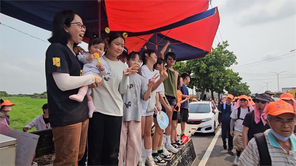沿途信眾自發性出錢出力　白沙屯媽進香見暖心氛圍