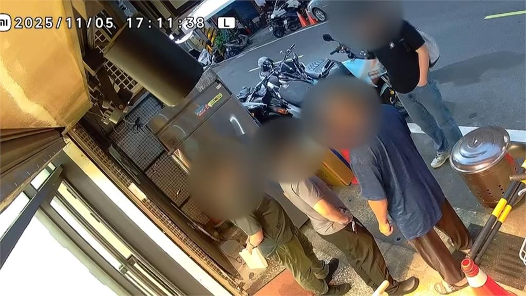 三重麵店遭控「燒金紙味道」擾鄰　鄰居踢館爆衝突、老闆喊冤控針對