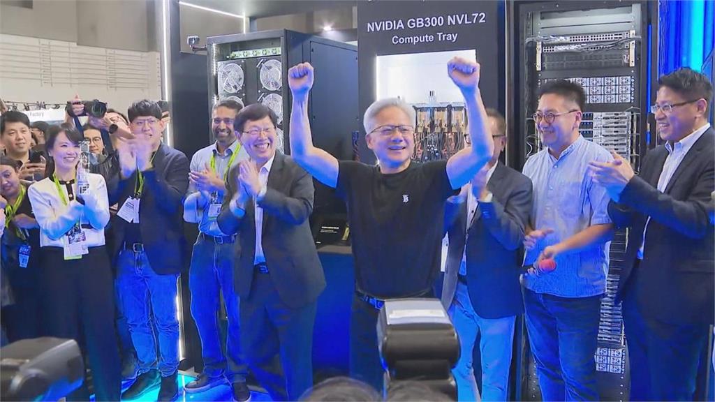 黃仁勳中國吃麵突變臉「飆出台語大實話」!陳柏惟揭1真相笑瘋:有夠標準的台商