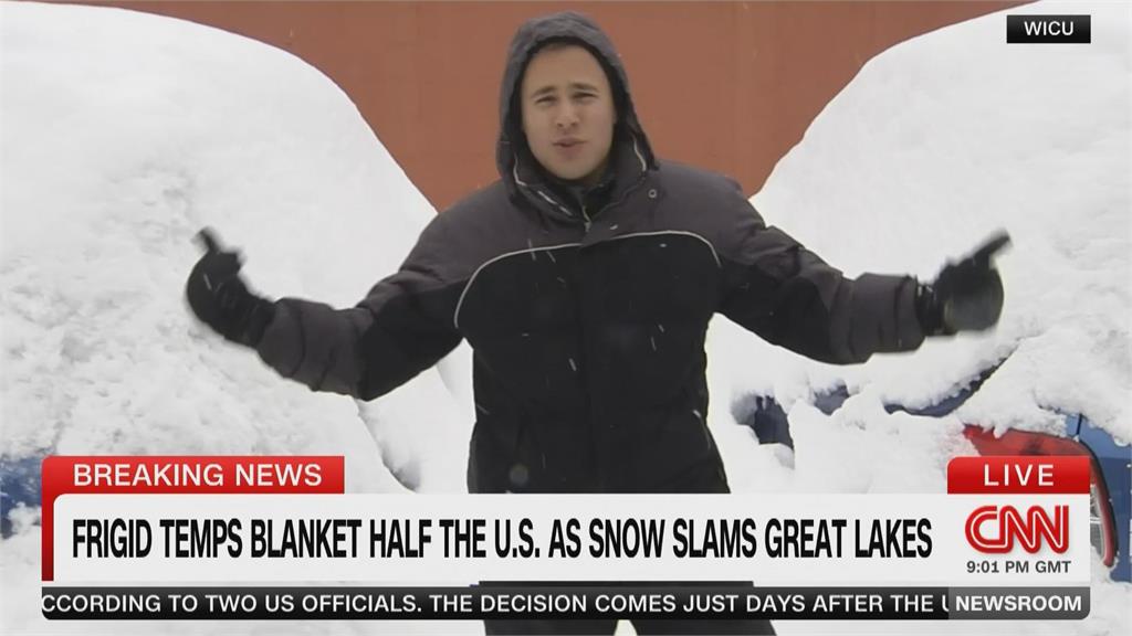 美國感恩節收假潮強碰暴雪 壞天氣攪局 機場湧入大批返鄉潮