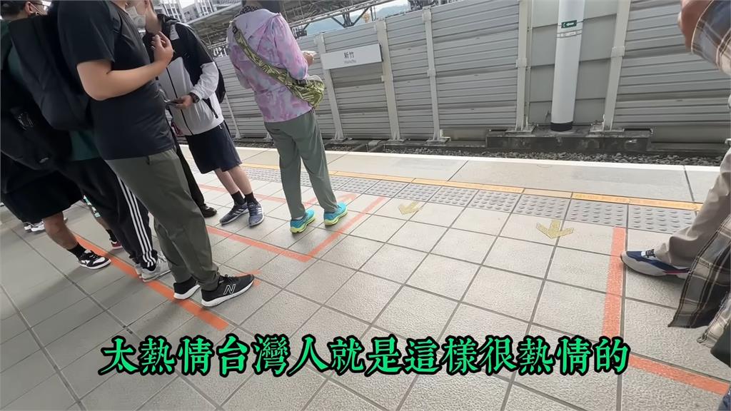 中國父母初次搭台灣高鐵　「年輕人1暖舉」讓他驚訝：非常文明禮貌