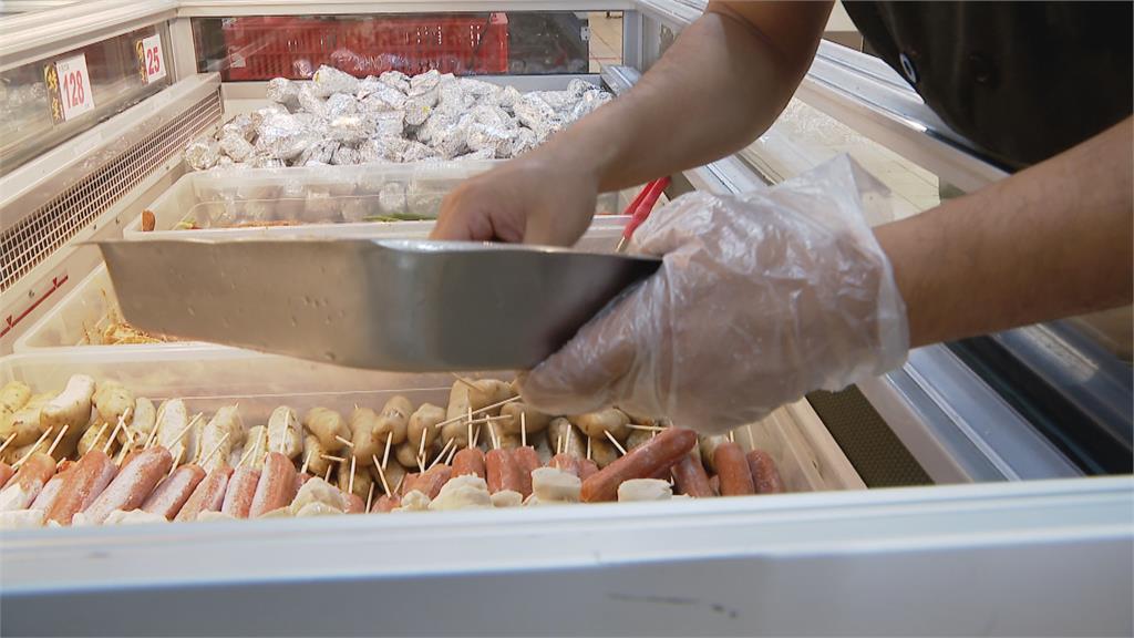 中秋烤肉夯！賣場湧人潮　受颱風影響菜價上漲