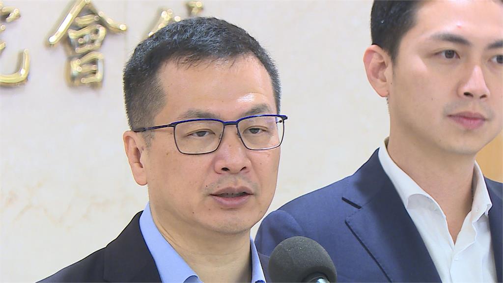 羅智強砸250萬組「反罷車隊」 簡舒培:告急還不回防