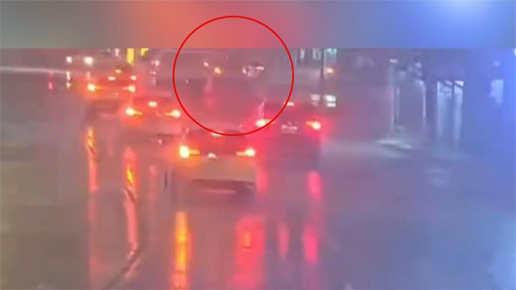 擦撞多元計程車！客運司機處理事故　突失去意識昏倒送醫