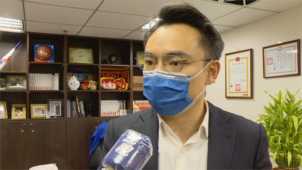 疫情延燒怎問政? 立委:減少選區行程、勤快篩