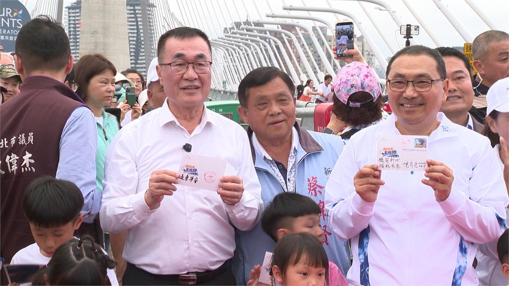 四叉貓曝「側翼粉專」藍白共用？　李四川撇清切割稱：一概不清楚