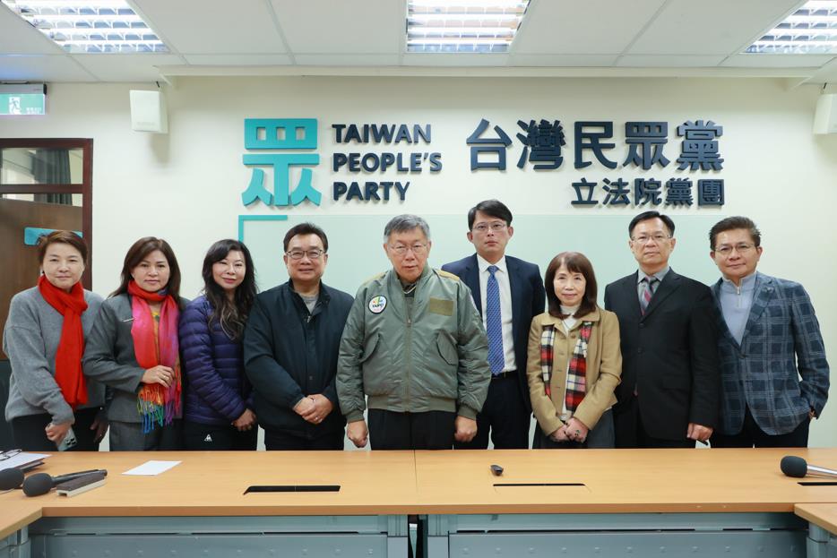 快新聞/柯文哲致電綠營談白綠交換? 吳崢還原真相:黨團底線是院長支持游錫堃