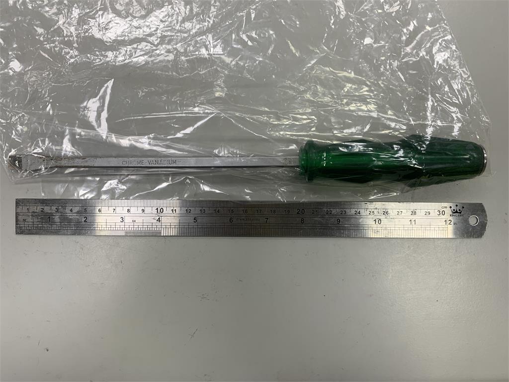 要幫學生討公道？　桃園醉男持「螺絲起子」大鬧客運