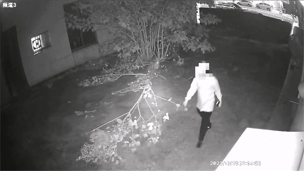 高雄離譜竊案!男駕駛睡車內忘鎖門 皮夾遭竊渾然不知