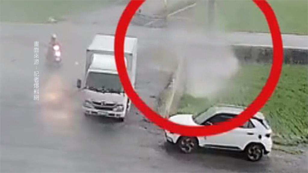 苗栗頭份驚見9級怪風! 11噸大貨車停路邊竟遭吹翻