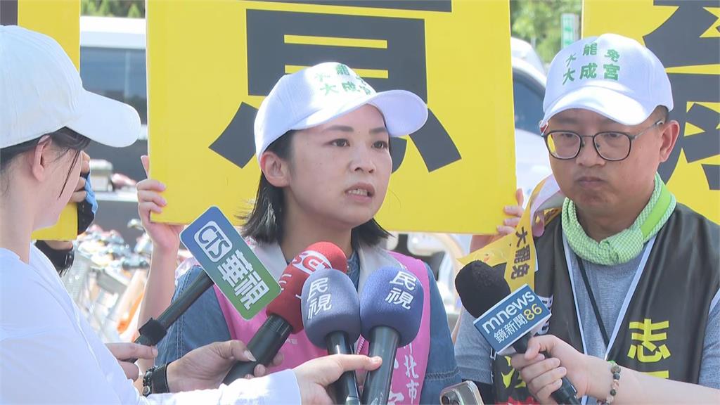 快新聞/洪孟楷「文宣夾選舉公報」辯稱投遞時間相近 議員不忍了憤怒開轟