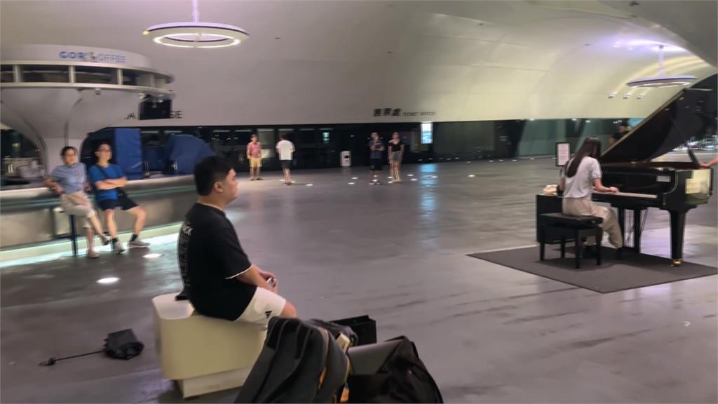 獨／臥虎藏龍！衛武營「民間高手」齊聚　一座鋼琴彈出樂界新風潮