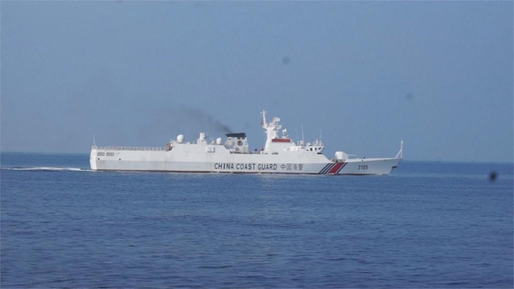 中國海上擴張花招百出　南海爭議「黃岩島」設障礙物阻菲律賓漁船