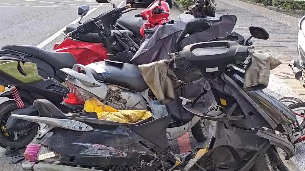 桃園67歲婦人駕車暴衝連撞路邊11車 逆向肇逃全為「撿水瓶」