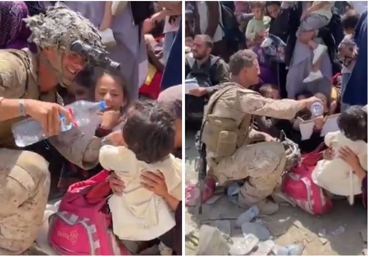 阿富汗孩童沒水喝…美國大兵「跪地餵水」1人1口！機場環境超惡劣