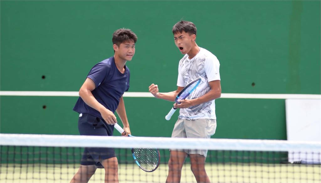 全大運／首度參賽大一菜鳥萬奕彣女單摘金！臺師大蔡右承／黃奕翔勝國體男雙二連霸