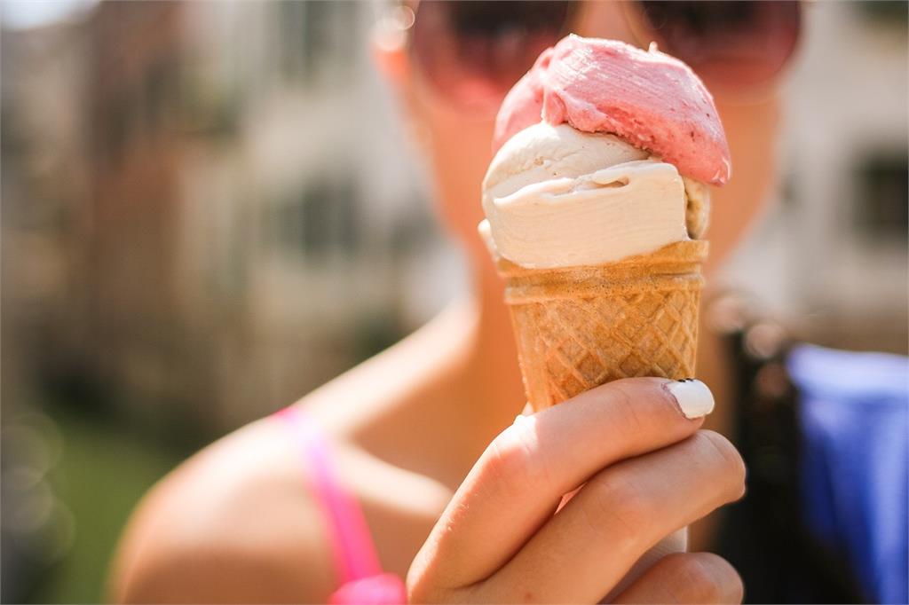 女生下班「別買冰淇淋」恐怖原因曝！1.7萬網嚇到頭皮發麻：從來沒想過