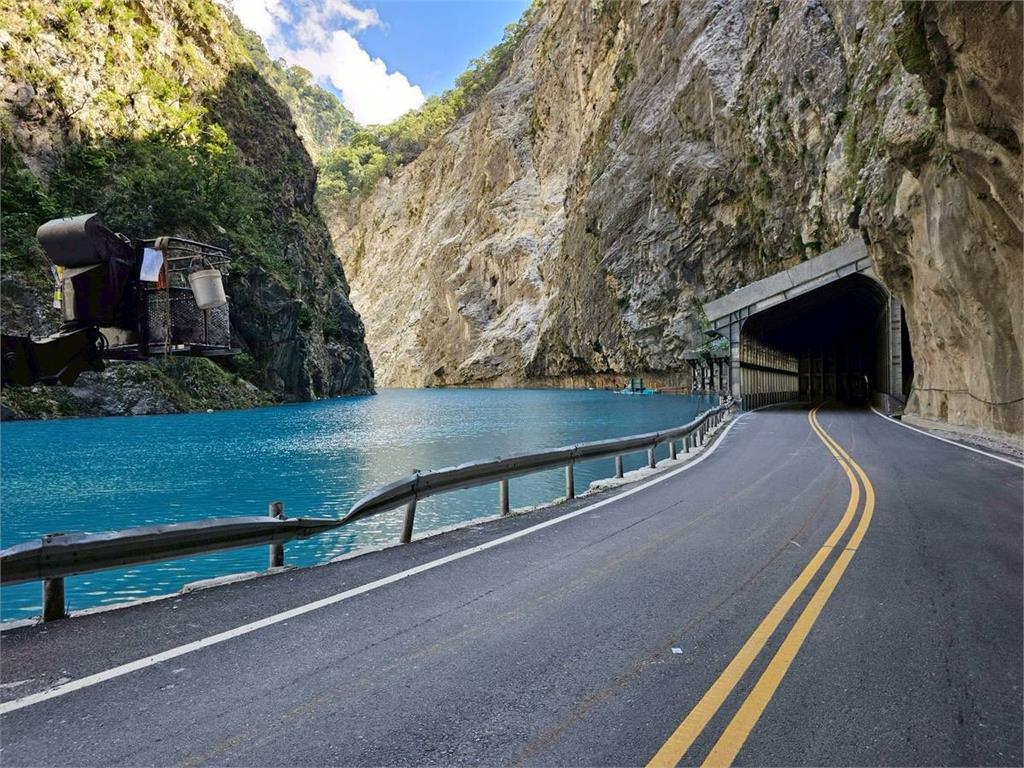 不滿太魯閣為堰塞湖封園:中共都幹不出這種骯髒事!登山網紅遭炎上道歉了