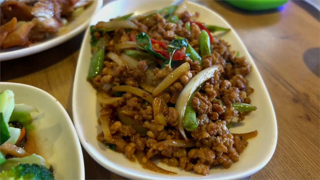 台灣趴趴走／泰國蝦餅沒有月亮　打拋葉不是九層塔　台人創作的泰式料理