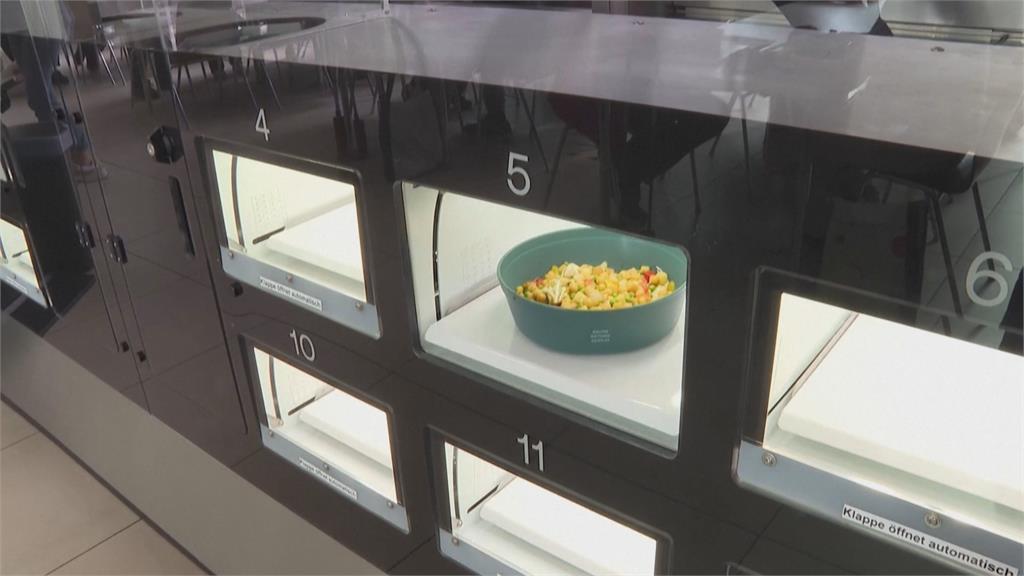 煮菜速度堪比「黑白大廚」？　德國引進機器廚房「幾分鐘就能出餐」