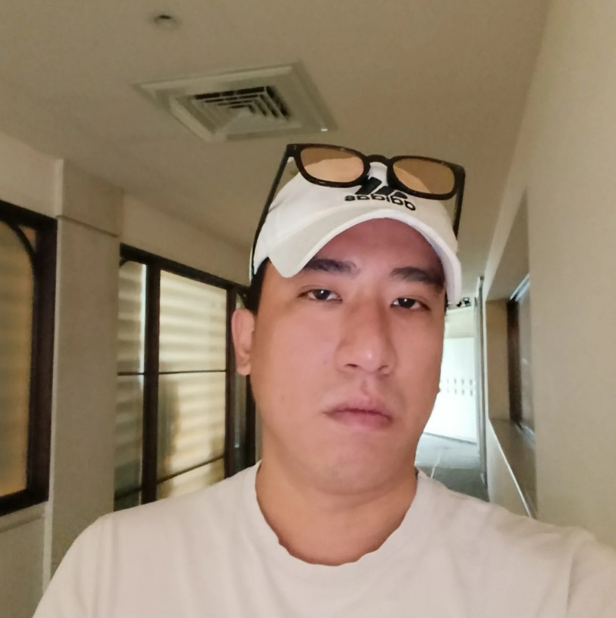 伍思凱獨子醜聞不斷！遭控「當伸手牌」借錢不還…狂盧要「三人行」慘被拒