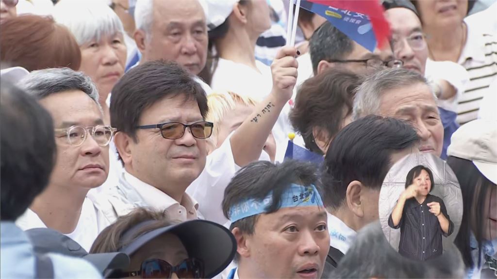 快新聞／昔挺蔣萬安1事惹議！這藝人出席競總成立大會　揮旗畫面曝光