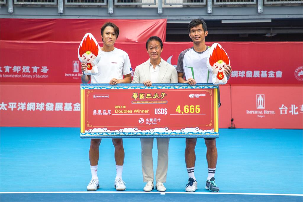 「胖鵬配」後首位台將!華國三太子國際男網挑戰賽何承叡雙打奪冠