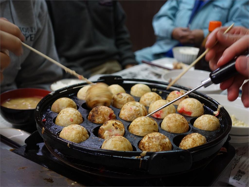 章魚燒狂漲1盒竟「要100元」!驚人物價全曝光…全網怒喊「這樣賣」已是極限