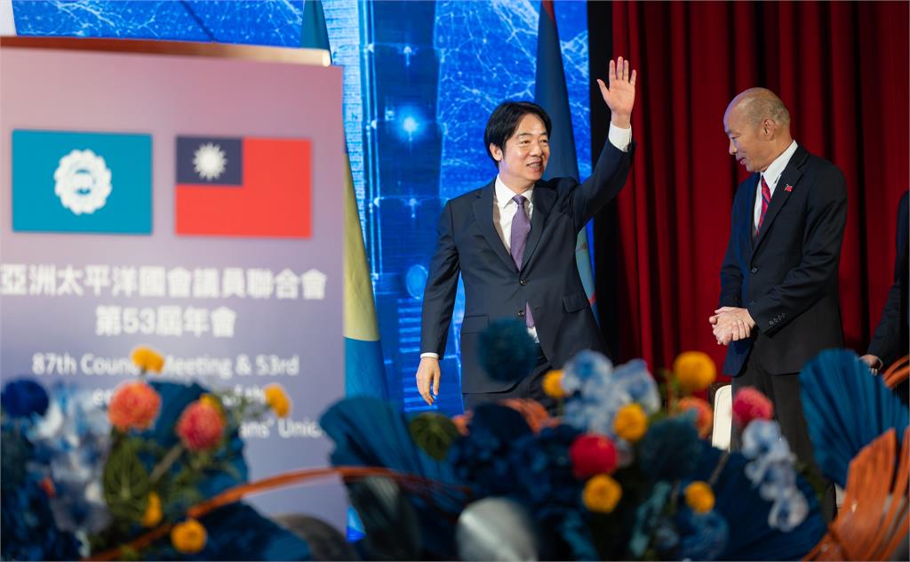 快新聞/對中國投資占比降至7% 賴清德:只要「對等、尊嚴」台灣樂意交流