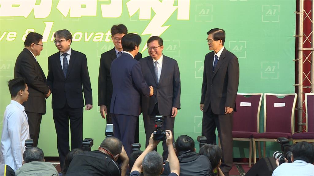 賴清德親自公布520新人事 顧立雄任國防部長 林佳龍接外交部長