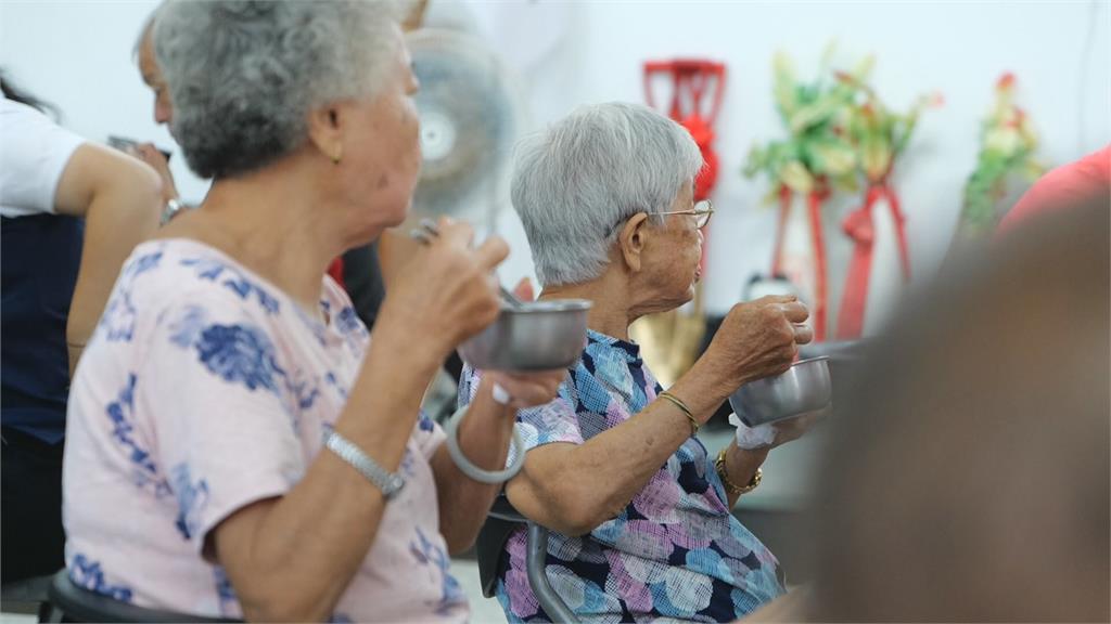 從齒找回笑容 全口植牙怎麼選擇?