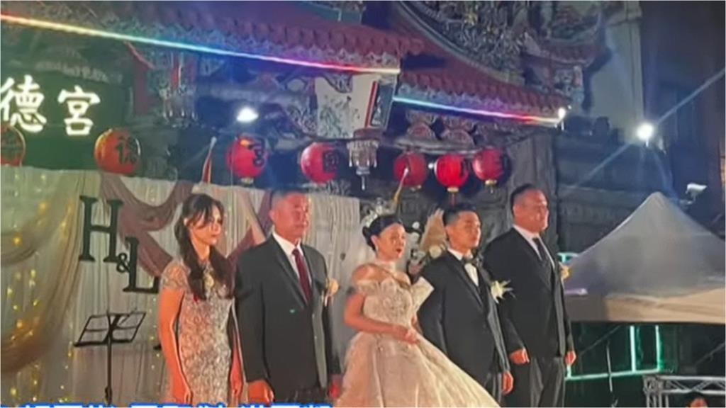 天道盟大哥嫁女兒「政商黑白同賀」！新娘不丟扇子「竟隨手丟巨槍」震撼畫面曝光