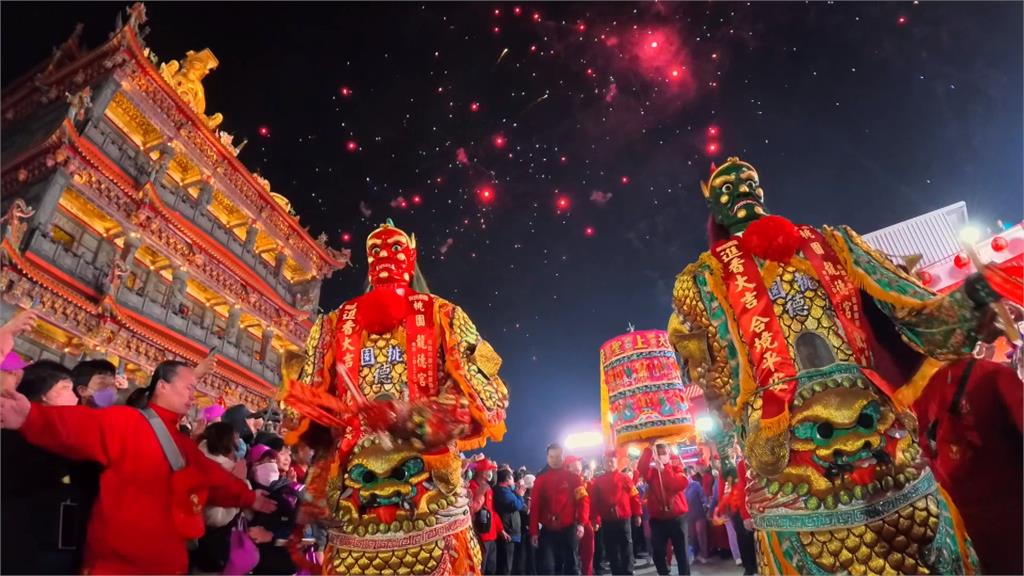 桃園龍德宮四媽祖起駕回鑾 和美福德宮信徒不畏風雨熱情接駕