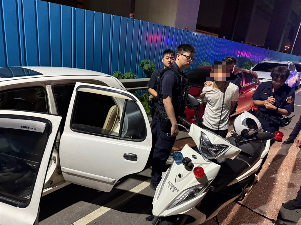 快新聞/疑債務糾紛!男子深夜新北中和當街遭擄 警40分鐘救出逮三嫌