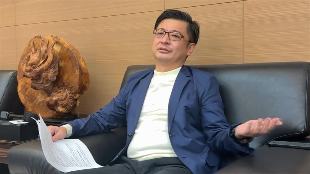 選到底？進電梯突又開門　謝衣鳯：被提名就盡全力