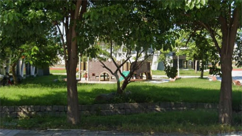 兒童溜滑梯驚見「阿公阿嬤交纏激戰」!不雅畫面全被拍…男女主下場慘了