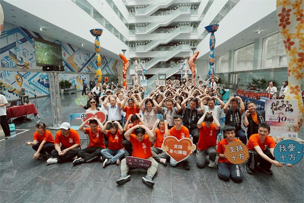 十方感恩餐會7/4登場胡瓜率群星力挺公益！景氣寒冬尚缺35桌